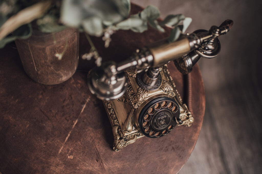 retrofon dasretrofon audiogästebuch traumtelefon vintagetelefon Retrotelefon, Audiogästebuch Österreich, Audio Gästebuch Hochzeit, Audio Gästebuch mieten, Sprachbotschaften Hochzeit, Hochzeit Gästebuch modern, Hochzeitserinnerung Audio, Hochzeitsgästebuch zum Sprechen, Audio Gästebuch Verleih Österreich, Kreatives Gästebuch Hochzeit, Persönliche Hochzeitsbotschaften, Erinnerungen zum Anhören, Hochzeitsgästebuch Vintage Stil, Retro Telefon Gästebuch, Gästebuch mit Sprachnachricht, Telefon Gästebuch Hochzeit, Sprachgästebuch Hochzeit, Emotionale Hochzeitsmomente, Hochzeitsideen Österreich, Hochzeit planen Österreich, Hochzeit Highlight Ideen, Audiogästebuch Wien, Audiogästebuch Niederösterreich, Audio Gästebuch Salzburg, Audio Gästebuch Steiermark, Audio Gästebuch Tirol, Hochzeitsideen Österreich, Hochzeit Dienstleister Österreich, Hochzeit mieten Equipment Österreich, Fotobox mieten Ostösterreich, Fotobox Hochzeit Wien, Fotobox Niederösterreich, Fotobox Burgenland, Fotobox Steiermark Ost, Fotobox Verleih Wien, Photobooth Wien mieten, Fotobox für Hochzeit Ostösterreich, Fotoautomat Hochzeit Wien, Selfiebox Niederösterreich, Fotobox Burgenland, Fotobox mieten Burgenland, Hochzeitsfotobox Burgenland, Fotobox Anbieter Burgenland, Fotobox Oststeiermark, Fotobox Fürstenfeld, Fotobox Hartberg Hochzeit